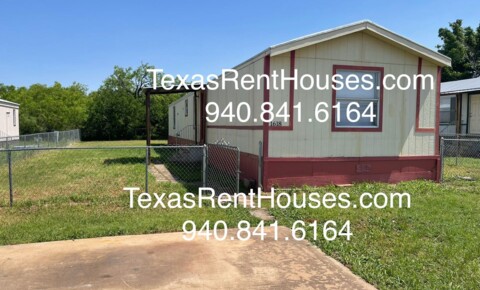 Houses Near Wichita Falls PET FRIENDLY - Pets are welcomed in this 3 bedroom 2 bath home with fenced yard for Wichita Falls Students in Wichita Falls, TX