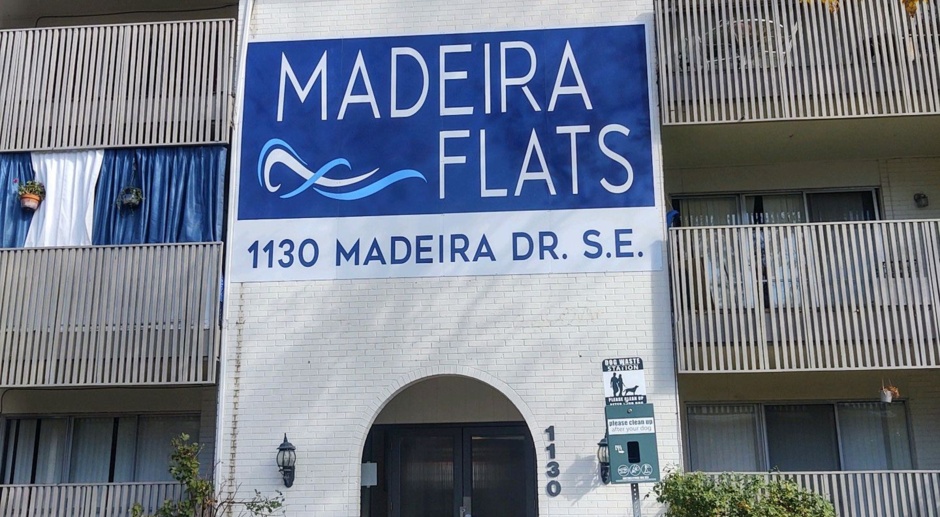 Madeira Flats- Utilities Included!