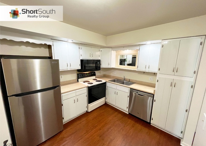 Houses Near Upgraded 2 Bed 1 Bath Cascade Condo w/Deck and Covered Parking For-Rent