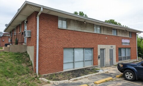 Apartments Near Florissant 333 Chambers Rd for Florissant Students in Florissant, MO