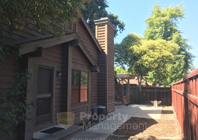 Houses Near Large 2 bd / 2 ba Cottage-like Townhouse with Vaulted Ceilings