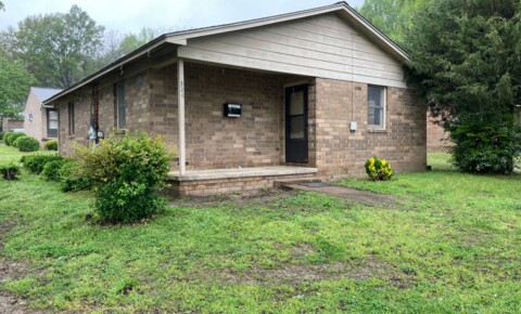 Houses Near Boiling Springs 3 bedroom 1 bathroom house available now! for Boiling Springs Students in Boiling Springs, NC