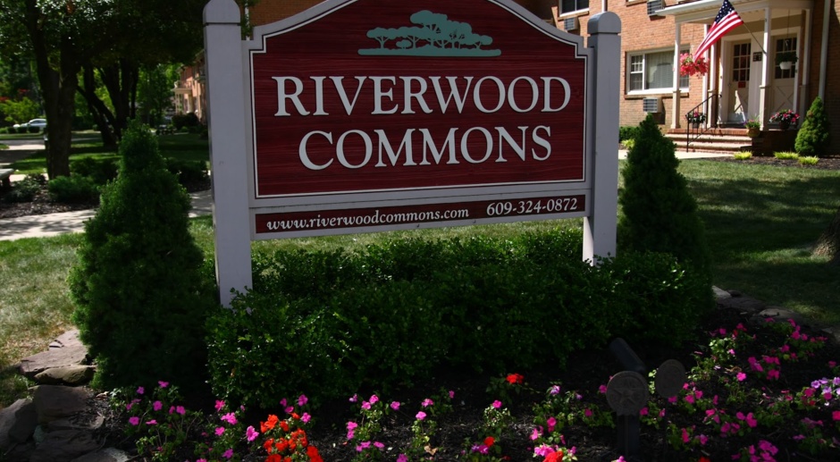 Riverwood Commons