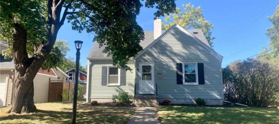 University of Minnesota Housing Charming, Fully Renovated 4 Bed/2 Bath Home in SLP for University of Minnesota Students in Minneapolis, MN