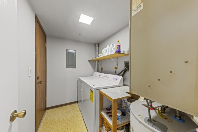 Roommate Wanted to Split 2 bed/2bath Apt