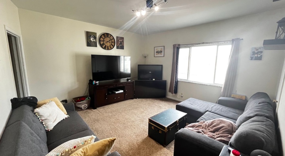 3 Bedroom in Southside Slopes  Available 8/15! Laundry - Dishwasher - Central A/C!