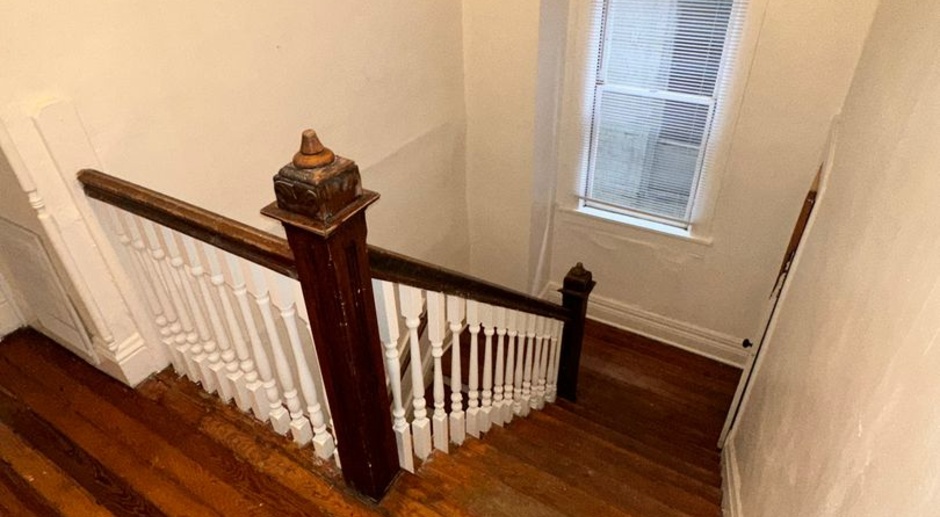 Walk to UK! Room Available in Historic, Renovated 1910 House! Utilities Included! Near Downtown