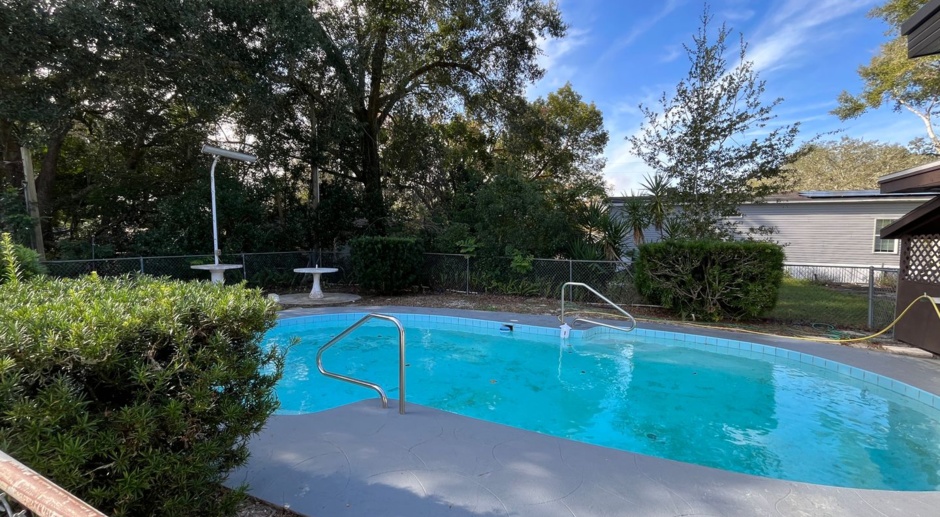 Seminole County POOL home with 3 bedrooms/ great price recently updated
