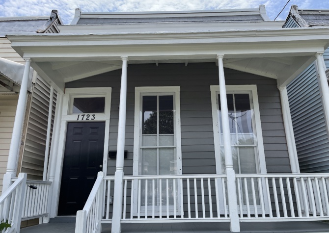 Houses Near Immaculate, bright, and cheerful 2 beds, 1 bath home for only $1350/Mo