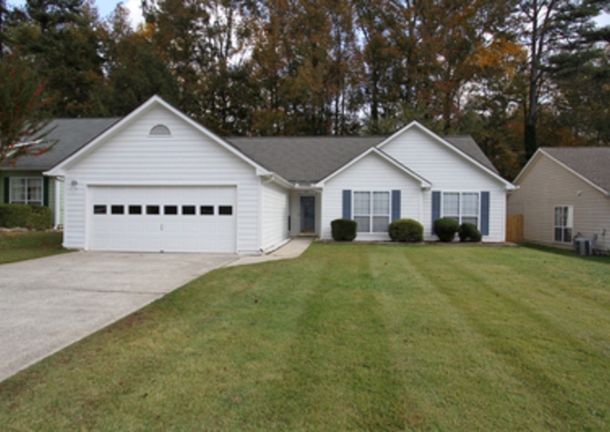 Houses Near This 3 Bedroom, 2 Full Bath Ranch Style Home is a Must See!