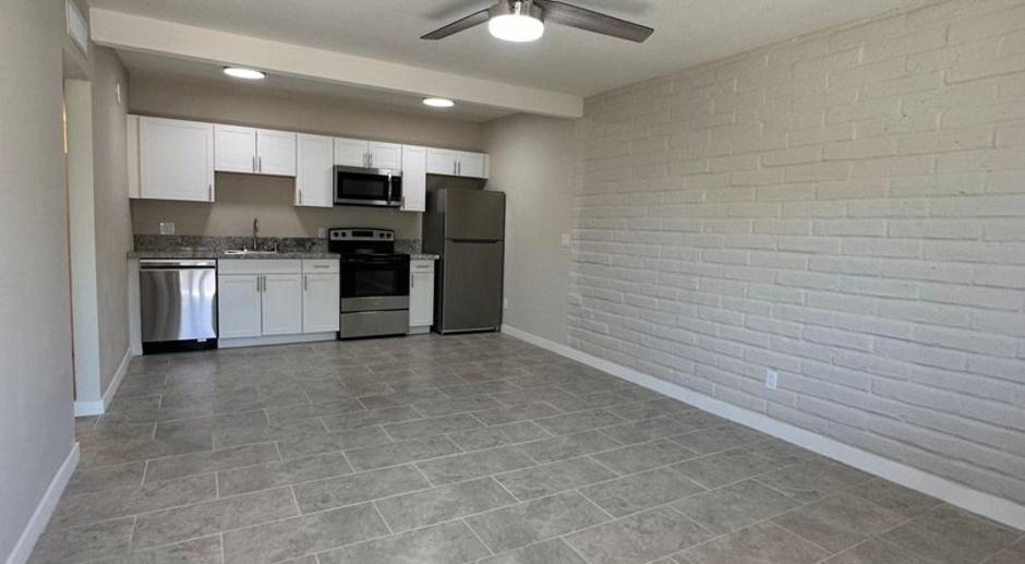 Fully Updated One Bed Remodeled Apartment with Washer/Dryer in Unit!!!