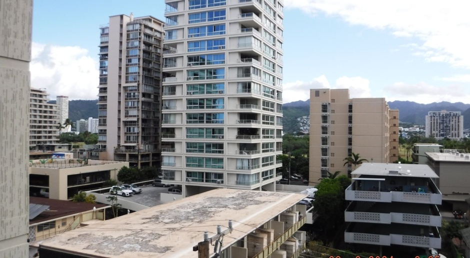 Waikiki Park Hts 1/1 Apartment 
