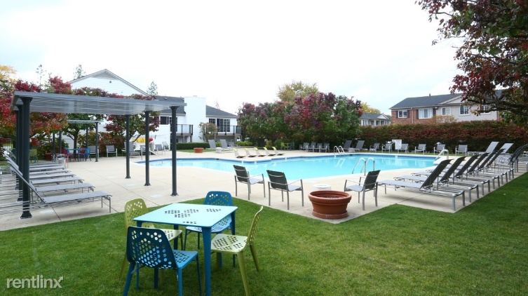 Woodbury Gardens Apartments and Townhomes