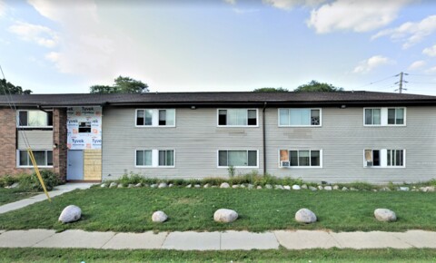 Apartments Near Stritch 4422 W. Hampton Ave. for Cardinal Stritch University Students in Milwaukee, WI