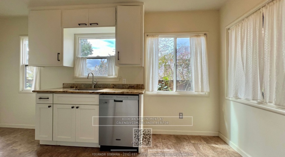 Charming Cottage with Updated Kitchen in the Heart of Berkeley