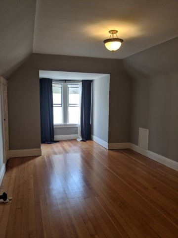 1 big room for rent in sunny house near Temescal, $1100/mo