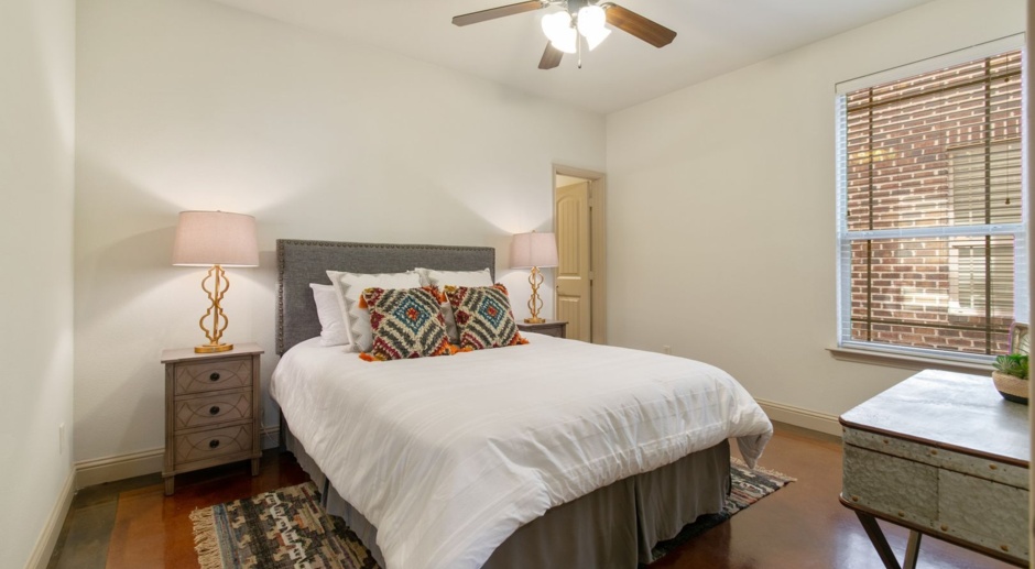 5 Bedroom 3 Bath, Short 5 Minute From TCU Campus, Free Monthly Light Housekeeping