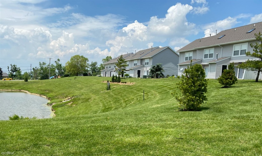 Fairfield Lakes Townhomes