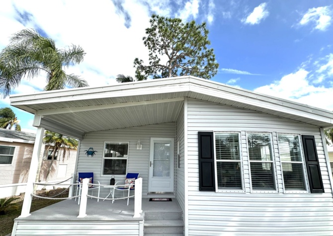 Houses Near SEASONAL RENTAL CLOSE TO BEACHES, SHOPPING, AND DINNING!
