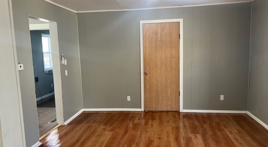 Updated 3 Bed/1 Bath Home!