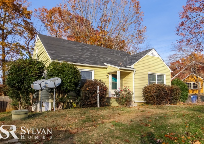 Houses Near Feel welcome and comfortable in this 3BR, 2BA home