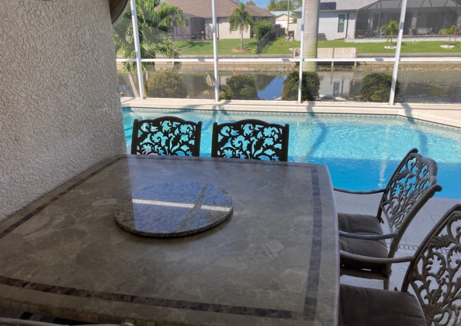 Houses Near 6-7 Month Lease, 3x2 Fully Furnished Pool Home