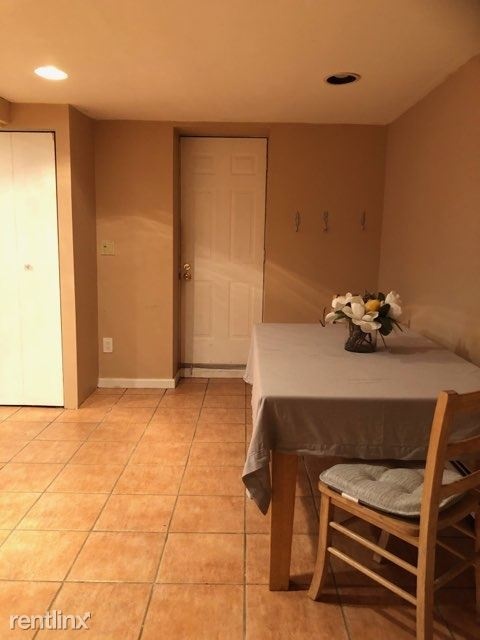 Comfortable Studio Apartment on Ground Floor- All Utilities Included- Located in White Plains