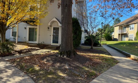 Houses Near TCNJ Newtown Grant 2 Bedroom 1 bath Condo for College of New Jersey Students in Ewing, NJ
