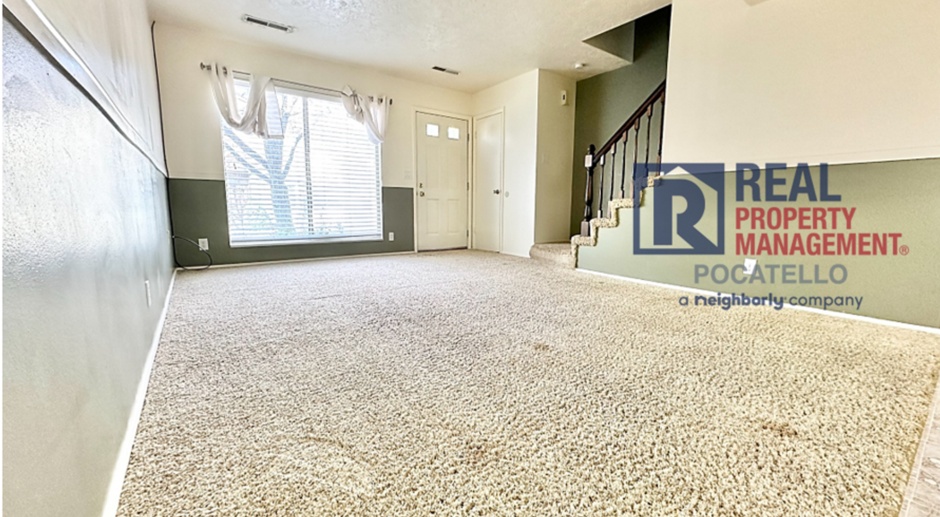2 bed 1.5 bath townhome - Covered parking