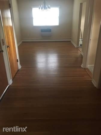 Delighful 3 Bedroom 1.5 Bathroom Apartment 2nd Floor Private Home - H/HW Incl. /Yonkers