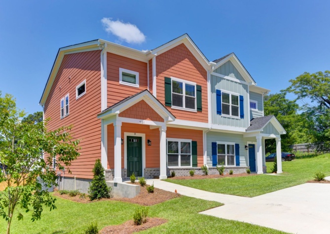 Houses Near 4bedroom / 3.5 bath walk to Williams Brice Stadium available for July move in!