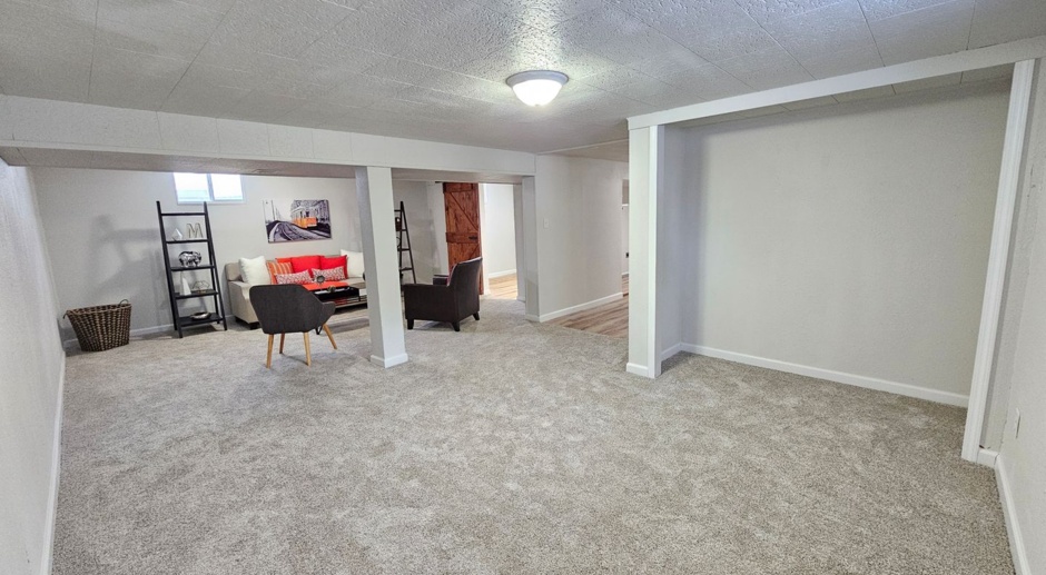 Beautiful & Spacious Fully Remodeled Home!!