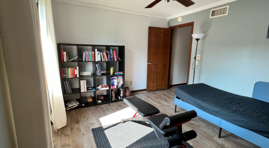 Fully Furnished 2-Bedroom Condo