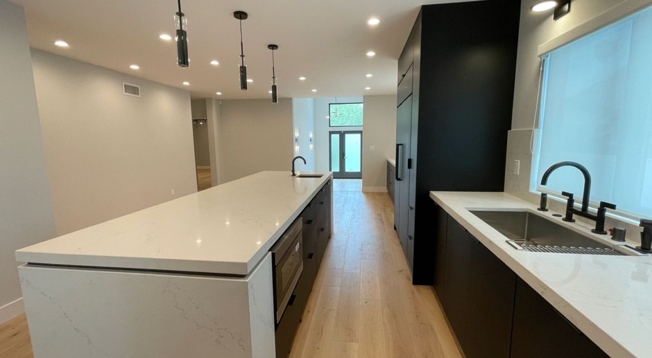 Newer Built Contemporary-Located in one of LA’s most desirable areas, minutes to Beverly Hills, Westwood, Century City Mall, Fox Studios and just blocks from the new Google/YouTube complex