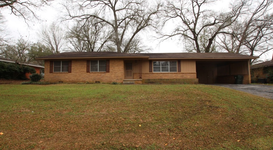 Coming Soon! Beautiful 3 bedroom 2 bath home in the Heart of Tyler!