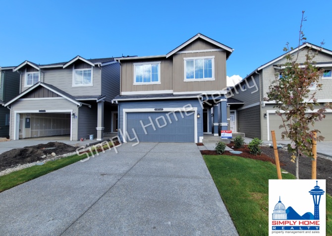 Houses Near Brand New Home in Puyallup