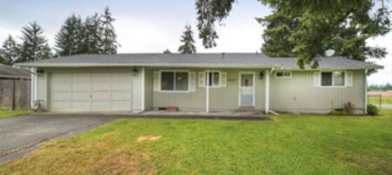 Olympic College Housing 3 bedroom Rambler on sunny corner lot near school for Olympic College Students in Bremerton, WA