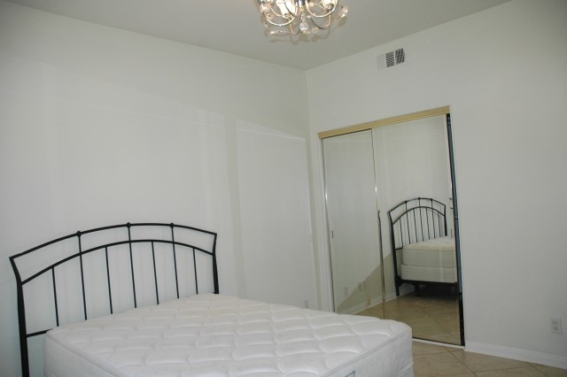 Beautiful Condo Unit 2 Bedroom/2 Bath - 1,546 sqft UCLA Westwood (Westwood 90024)