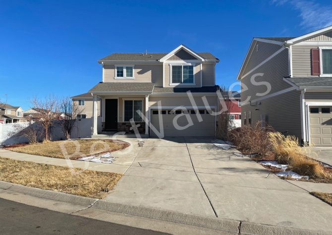 Houses Near 5572 Killarney St, Denver, 80249