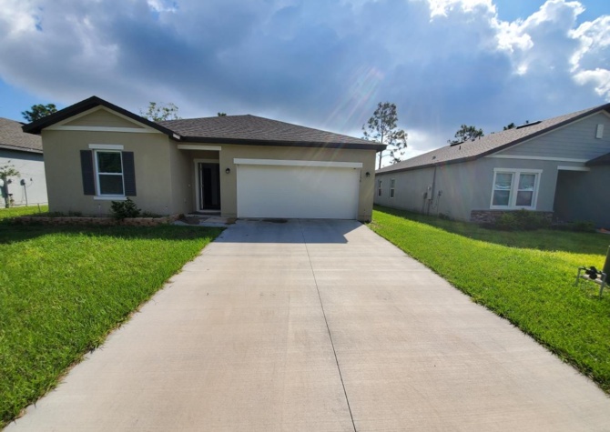 Houses Near Gorgeous 3 Bedroom, 2 Bath in Lake Wales!