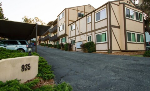 Apartments Near CSUMB 935 Lighthouse Ave for California State University Monterey Bay Students in Seaside, CA