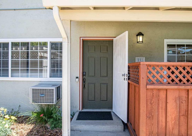 Houses Near Charming & Spacious Townhome Located in San Leandro