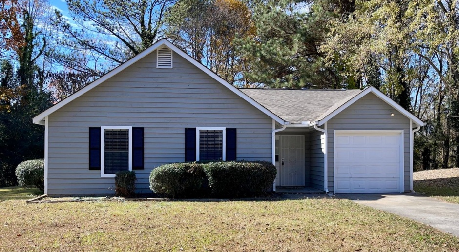 Updated 3 Bed/2 Bath Ranch w/ All Laminate Hardwood--NO Carpet!