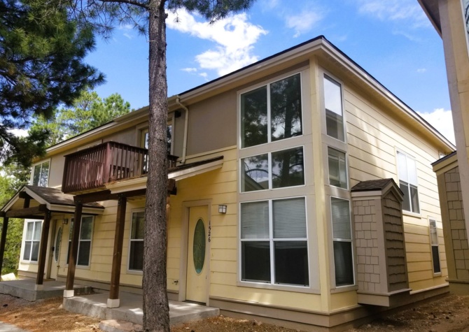 Houses Near Westside 4 Bed, 2.75 Bath Townhouse w/Garage Next to NAU & CCC! May 15th! 
