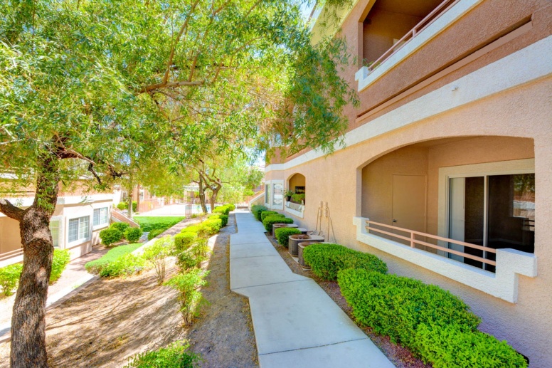 Beautiful Spacious 2BR in Gated Green Valley. Recently Renovated