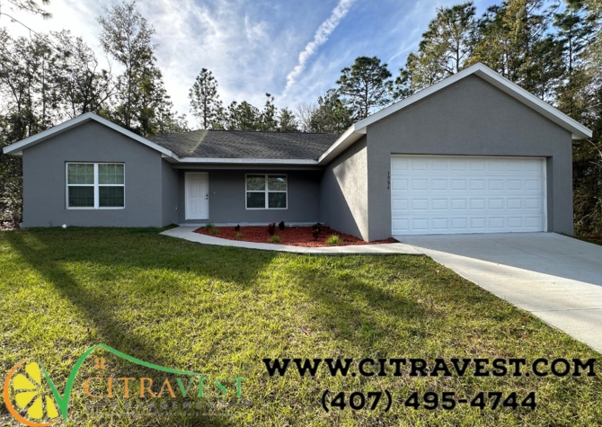 Houses Near Newer 3 Bedroom Available in Citrus Springs!	
