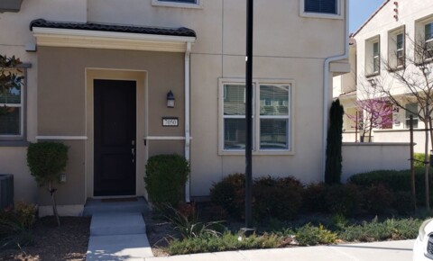 Houses Near Claremont Very nice 3bed 2.5 bath townhouse in Eastvale Prodo Community  for Claremont McKenna College Students in Claremont, CA