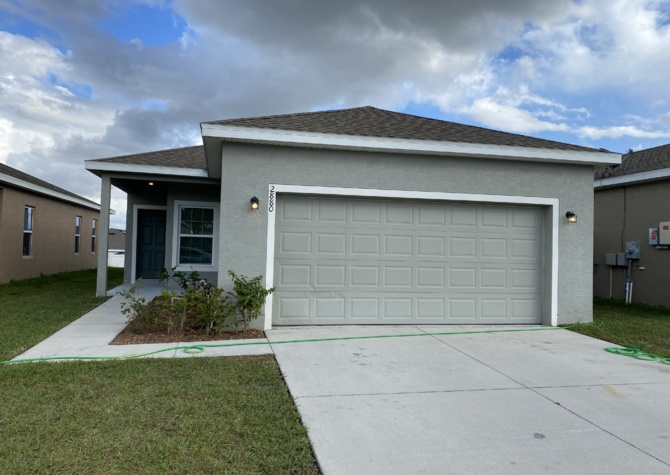 Houses Near Beautifully Updated 3 Bedroom in Winter Haven!