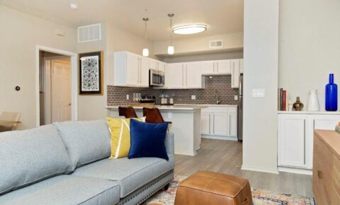 Apartments Near DTS 12500 Merit Dr for Dallas Theological Seminary Students in Dallas, TX
