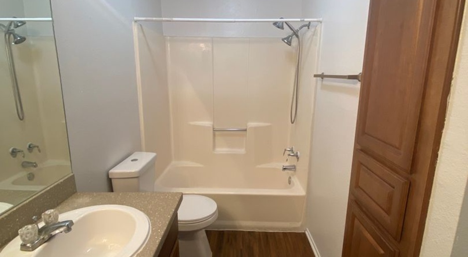 Langtry Apartments- 2 Bedroom 2 Bathroom 